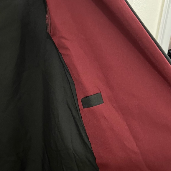 Gryffindor Robe - Picture 6 of 6